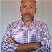 Psicólogo. Candidato a doctor en educación y psicología por la universidad de navarra, España
